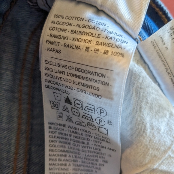 Levi's wedgie jeans, size 25. 100% cotton - Picture 5 of 7